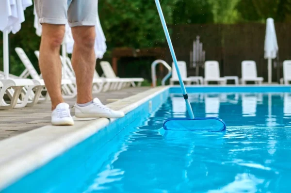 Does Your Pool Need You Between Service Visits?
